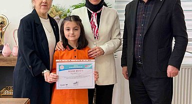 Hisarcık Atatürk İlkokulu öğrencisi resim yarışmasında il üçüncüsü oldu