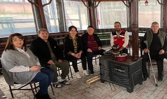 Huzurevinde sucuk-ekmek etkinliğiyle gönüller ısındı