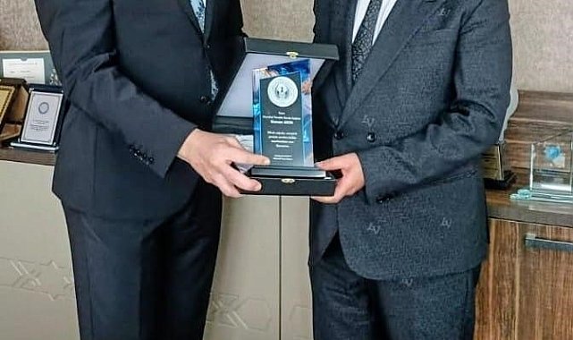 İGÜ, Gökkuşağı Koleji ve MARSİFED iş birliği ile geleceğin liderlerine kariyer desteği