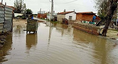 İpsala Köprü Mahallesi sular altında... 30 yıllık soruna kalıcı çözüm çağrısı