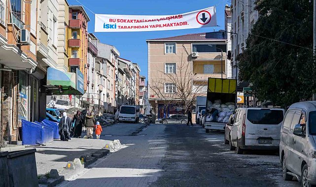 İSKİ, Esenyurt'ta yaptığı kazı çalışmalarının ardından sokakları kapatmadan bıraktı