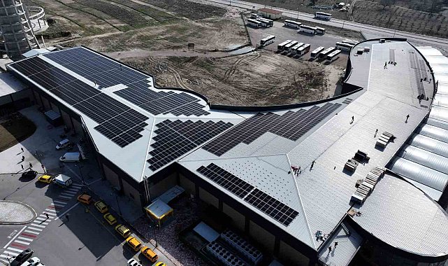 Isparta'da yeni otogarın çatısına 1,3 MW'lik GES kuruluyor