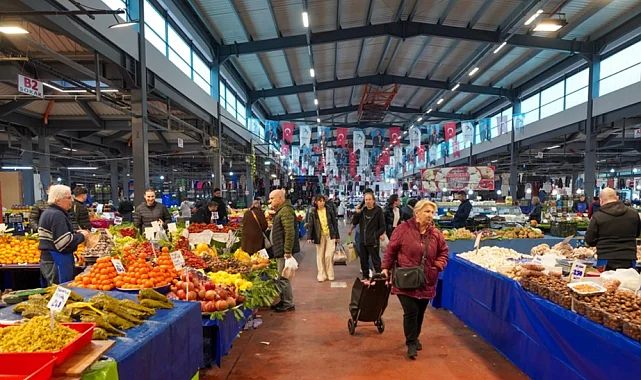 İstanbul Beylikdüzü'nde pazar atıkları kazandırılıyor