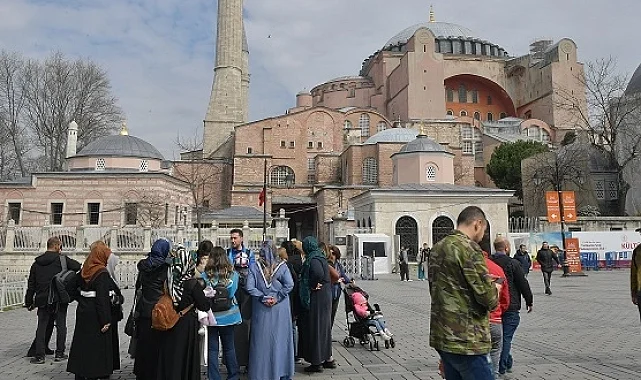 İstanbul Beylikdüzü'nde ramazan sanat ve sağlıkla karşılanıyor