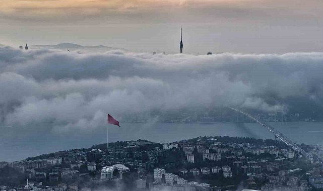 İstanbul sisle uyandı, mest eden görüntü havadan görüntülendi