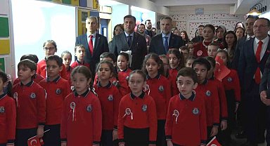 İstanbul'da yarıyıl tatilinin ardından ders zili çaldı: İlk ders "Bayrak Sevgisi" oldu