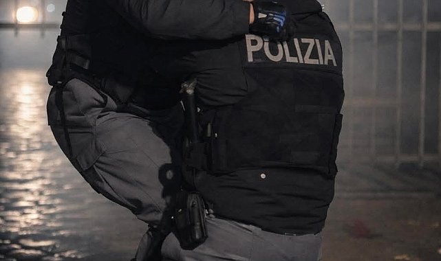 İtalya'da kültür merkezi kapatıldı sokaklar karıştı: 11 polis yaralı, 10 gözaltı