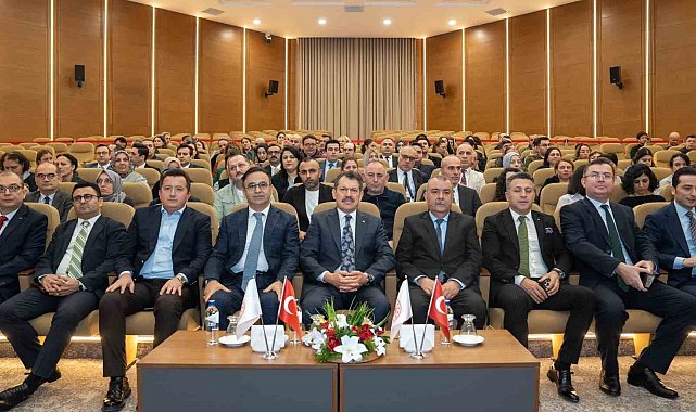 İzmir Adliyesi'nde 'Bağımsızlık Mücadelesi' semineri gerçekleştirildi