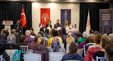 İzmir Bornova'da rahim ağzı kanserine karşı farkındalık etkinliği