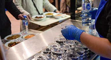 İzmir Büyükşehir'in Kent Lokantaları'nda ücretsiz iftar