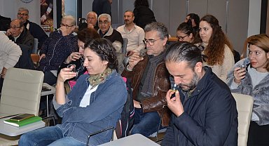 İzmir Efes Tarlası'nda zeytinyağı tadım etkinliğine yoğun ilgi