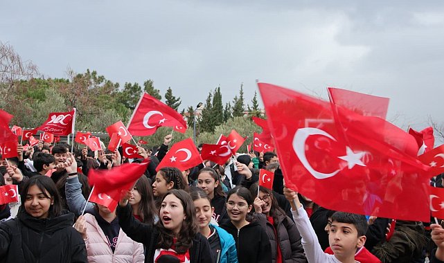 İzmir'de eğitimde ikinci dönem 'kırmızı-beyaz' başladı