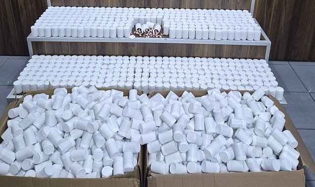 İzmir'de iş yerine uyuşturucu operasyonu: 7 gözaltı