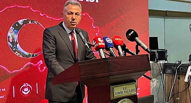 İzmir'de şehit yakınları ve gaziler 'Büyük Aile Sofrası'nda buluştu