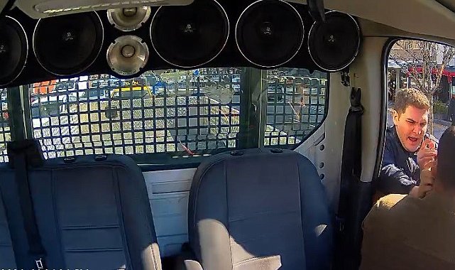İzmir'de sürücüye darp olayıyla ilgili polislere idari işlem