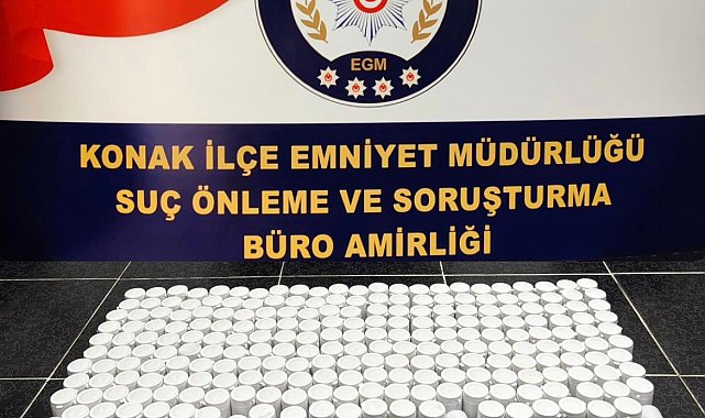 İzmir'de yarım milyona yakın uyuşturucu hap ele geçirildi