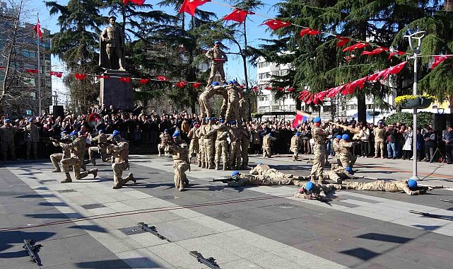 Jandarmadan nefes kesen hareketler