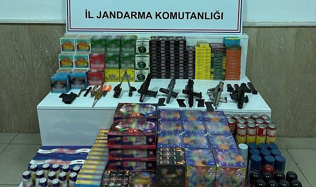 Jandarmanın uyuşturucu ve kaçakçılık operasyonlarında 10 şahıs tutuklandı