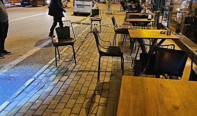 Kafede birlikte oturduğu genci, silahla vurarak kayıplara karıştı
