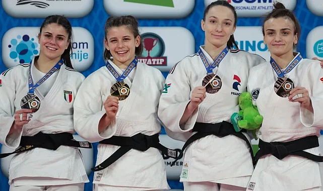 Kağıtspor'dan madalya yağmuru