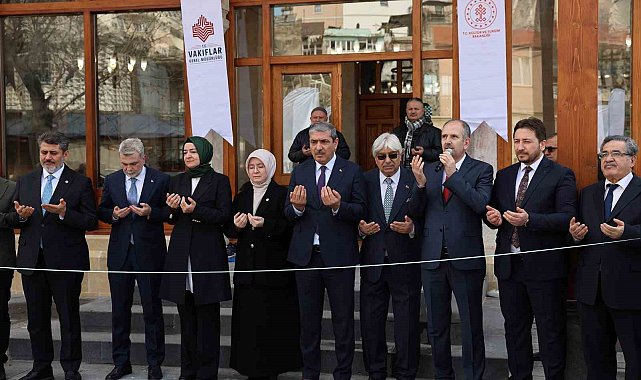 Kahramanmaraş'ta restorasyonu tamamlanan 5 cami daha ibadete açıldı
