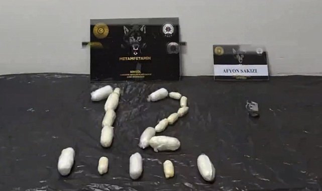 Kapsül halinde 88 parça uyuşturucu yutan şüpheliler tutuklandı