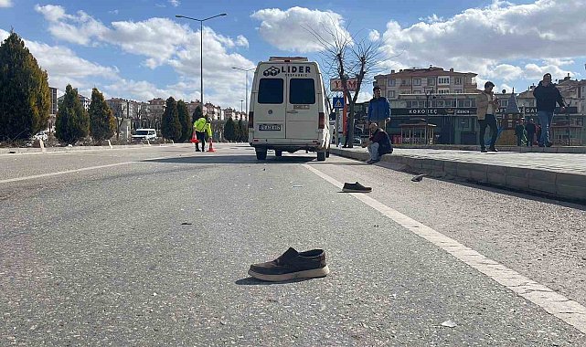 Karaman'da minibüsün çarptığı yaya ağır yaralandı