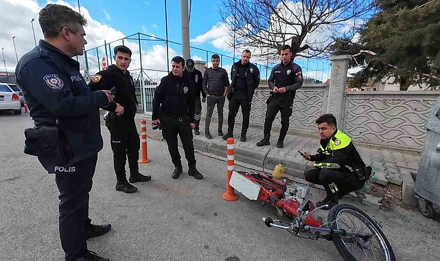 Karaman'da motosikletin çarptığı polis memuru yaralandı