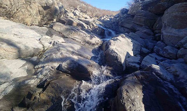 Karapınar'da yıllardır kuru kalan dereler yeniden akmaya başladı