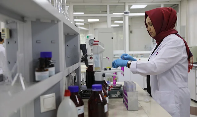 KASKİ Laboratuvarları'ndan su kalite testi