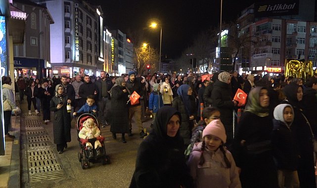 Kastamonu'da yüzlerce vatandaş Ramazan'ı dualarla karşıladı