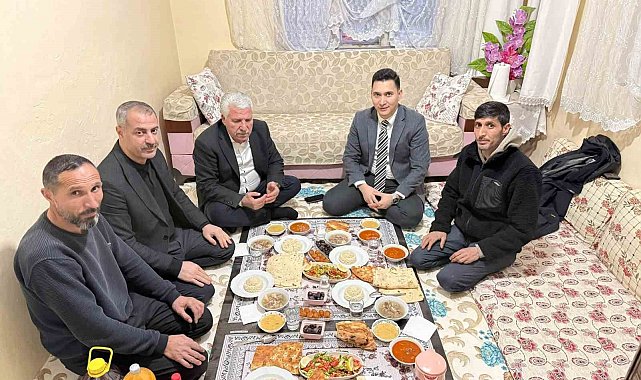 Kaymakam Karataş, vatandaşların iftar sofralarına misafir oldu