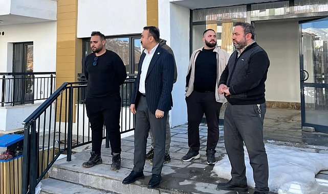Kaymakam Pelvan deprem konutlarında incelemelerde bulundu