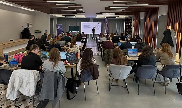 Kayseri Bilim Merkezi'nde öğretmenlere eğitim
