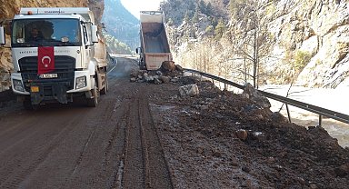 Kayseri Büyükşehir'den kar ve selle sıkı mücadele