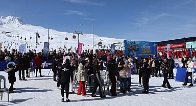 Kayseri Erciyes'e coşkulu veda