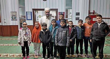 Kayseri Talas'ta ilk teravihte çocuk coşkusu