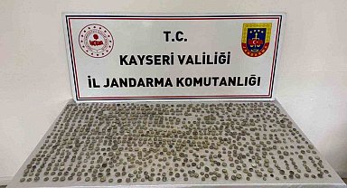 Kayseri'de Helenistik döneme ait bin 291 adet sikke ele geçirildi: 1 gözaltı