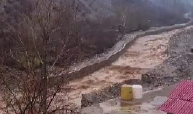 Kayseri'de sağanak sele neden oldu