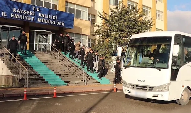Kayseri'de FETÖ'ye 54 tutuklama