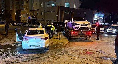 Kaza sonrası sürücü kaçtı, yakını yerine geçmeye çalıştı