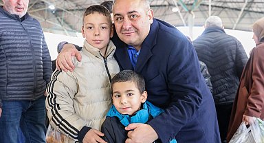 Keçiören Ufuktepe Semt Pazarı'nda Başkan Özarslan ilgisi