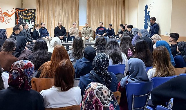 Kemaliye Osman Nuri Akın Yurt Müdürlüğü'nde iftar programı düzenlendi