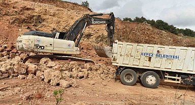 Kepez'de heyelan riskine müdahale