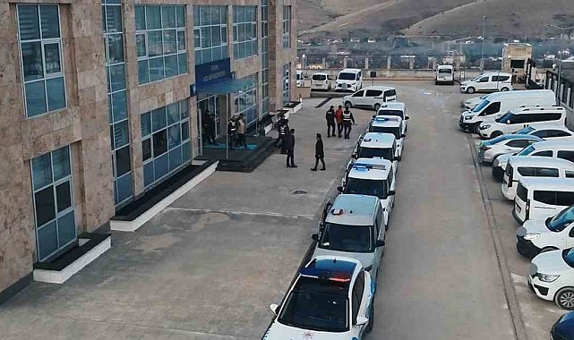 Kırşehir merkezli 9 ilde suç şebekesine operasyon: 18 gözaltı