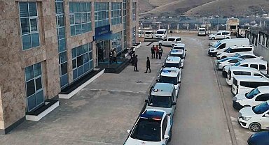 Kırşehir merkezli 9 ilde suç şebekesine operasyon: 18 gözaltı