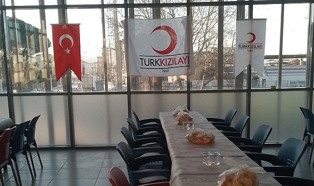 Kızılay'dan Sarıgöl'de ramazan dayanışması