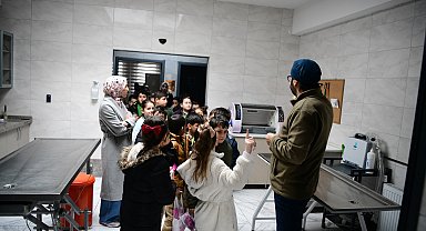 Kocaeli Çayırova'da miniklerden sevgi dolu ziyaret