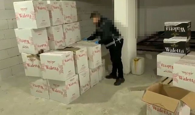 Kocaeli'de 500 bin lira değerinde kaçak tütün ve makaron ele geçirildi
