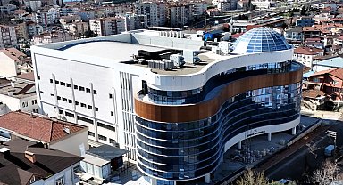 Kocaeli'de Derince Belediyesi yeni hizmet binası tamamlanıyor